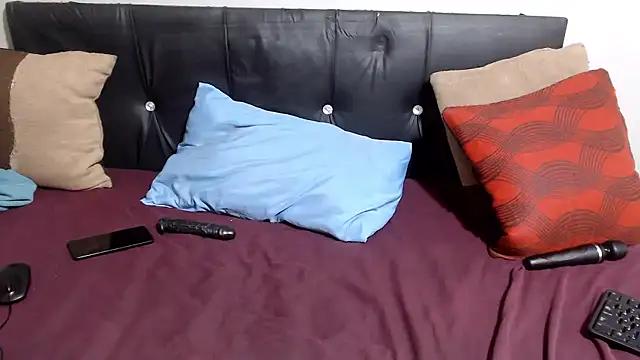 petitekaylaXxx online show from June 7, 2:55 pm