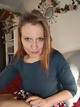 Candy Cougar online show from June 12, 6:00 am