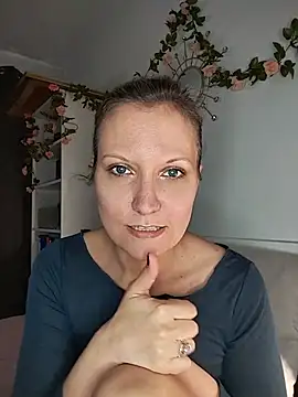 Candy Cougar online show from June 6, 6:51 am