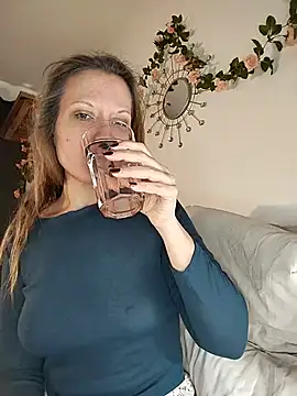 Candy Cougar online show from June 4, 7:13 am