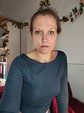 Candy Cougar online show from May 13, 6:53 am