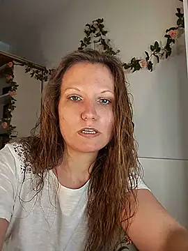 Candy Cougar online show from May 23, 6:45 am