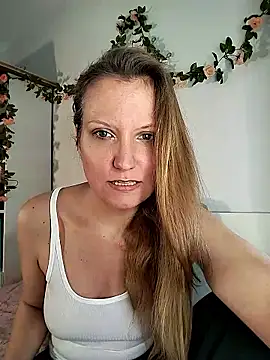 Candy Cougar online show from May 25, 6:56 am