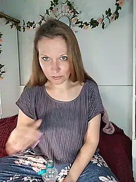 Candy Cougar online show from May 5, 6:27 am