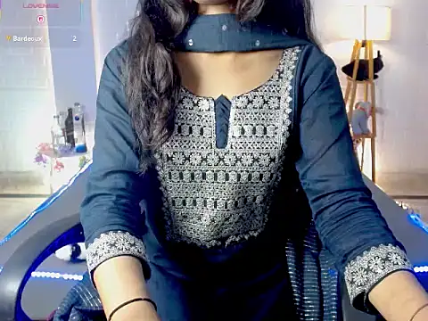 Snapshot of Annu_07 chatting on July 8, 4:35 am Annu 07 online show from July 8, 4:35 am