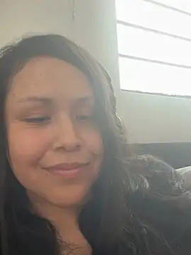 KeniaLuna online show from February 24, 9:26 pm