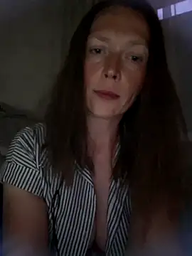 Snapshot of MillaSmileX chatting on May 14, 5:32 pm MillaSmileX online show from May 14, 5:32 pm