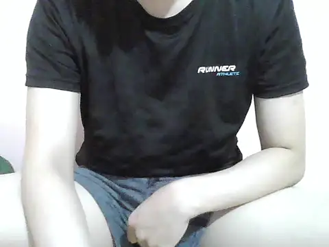 Zineyy online show from June 4, 3:38 pm