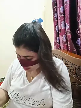 Snapshot of Joya-02 chatting on May 19, 6:59 pm Joya-02 online show from May 19, 6:59 pm