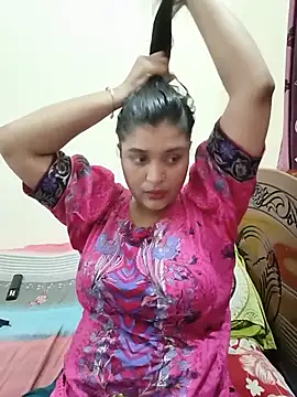 Snapshot of Joya-02 chatting on June 7, 11:37 am Joya-02 online show from June 7, 11:37 am