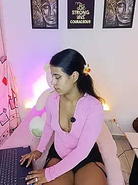 Raven stonee01 online show from June 18, 12:31 am