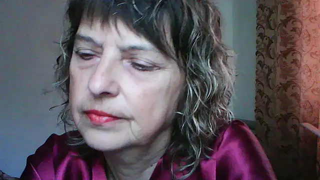 ElizabethGorden online show from May 17, 4:23 am