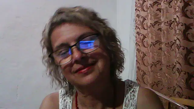 ElizabethGorden online show from August 4, 6:34 pm