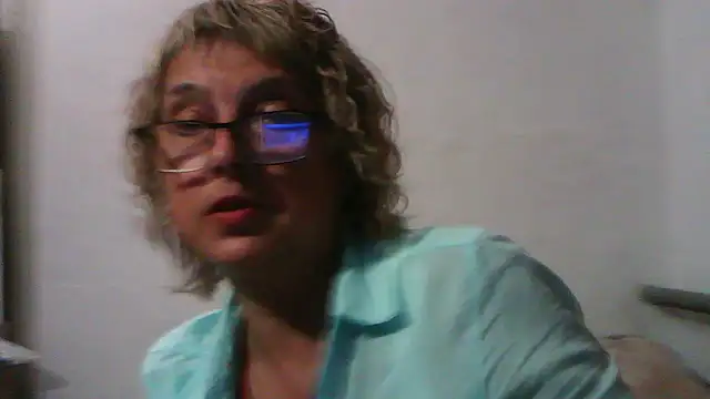 ElizabethGorden online show from July 11, 6:08 pm