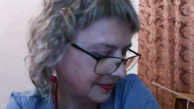 ElizabethGorden online show from June 14, 5:36 pm