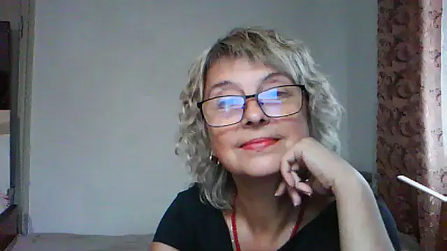 ElizabethGorden online show from July 28, 2:24 pm