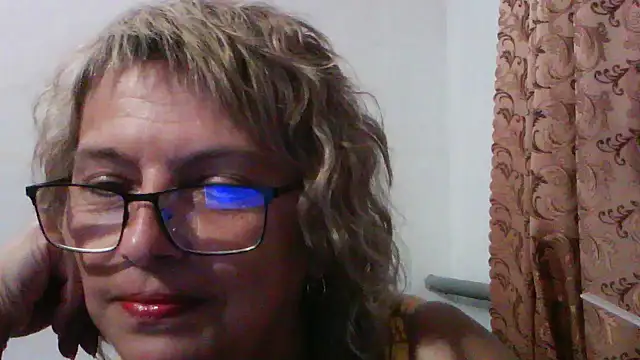 ElizabethGorden online show from July 10, 5:57 pm