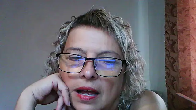 ElizabethGorden online show from August 6, 5:46 am
