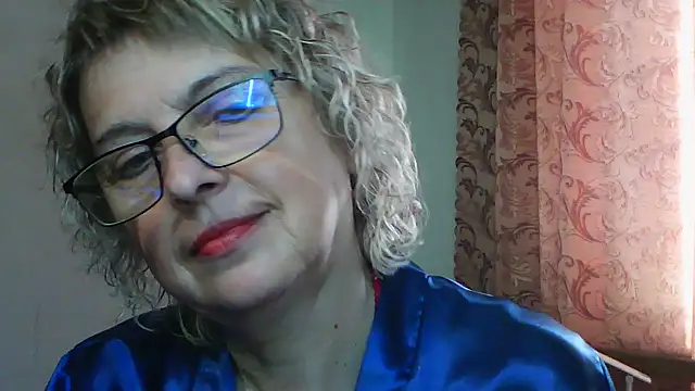 ElizabethGorden online show from June 20, 5:34 am