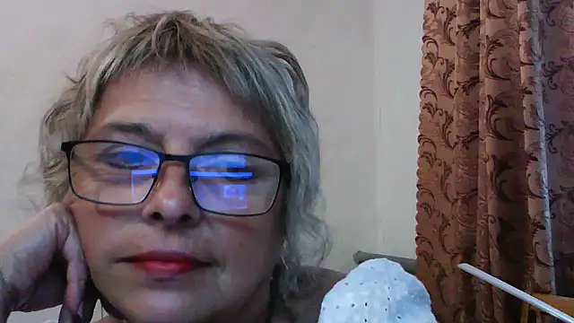 ElizabethGorden online show from July 23, 4:58 pm