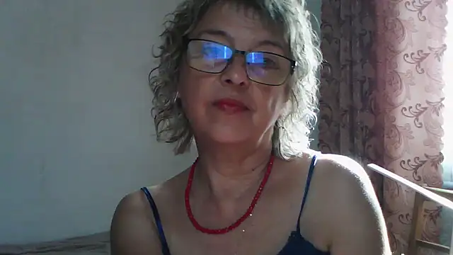 ElizabethGorden online show from July 4, 5:36 am