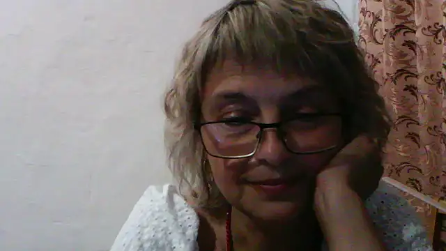 ElizabethGorden online show from July 28, 7:39 pm