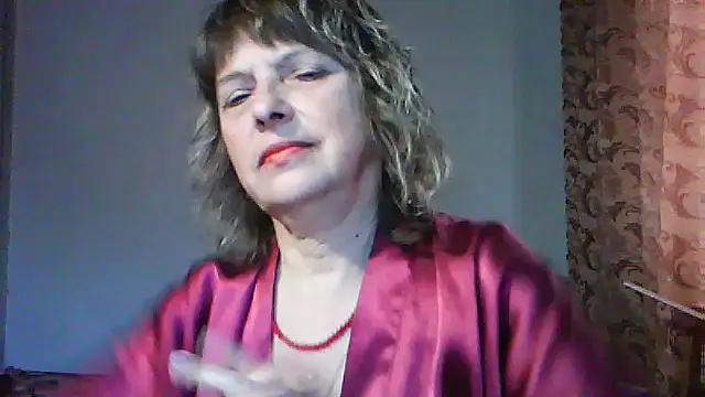 ElizabethGorden online show from May 15, 3:04 am