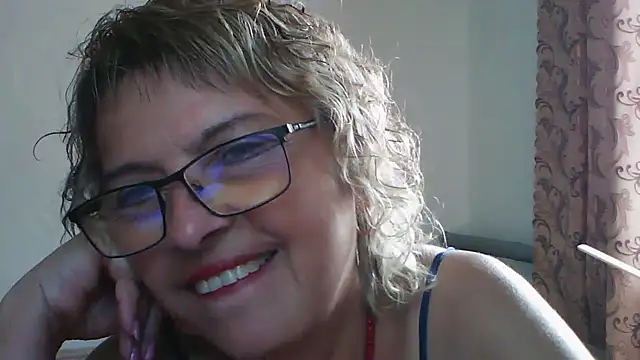 ElizabethGorden online show from June 30, 5:40 am