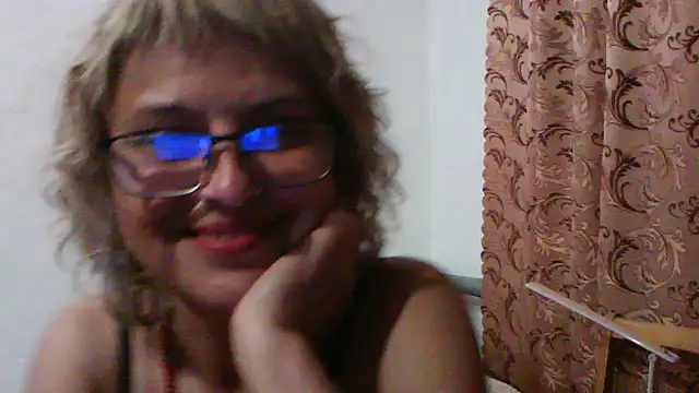 ElizabethGorden online show from July 16, 6:27 pm