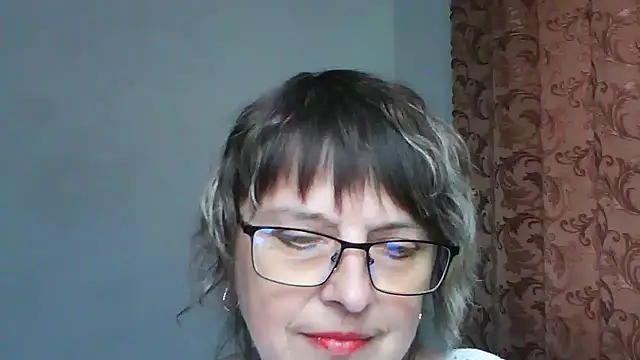 ElizabethGorden online show from May 20, 12:13 pm