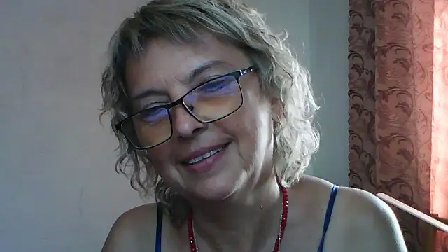 ElizabethGorden online show from July 19, 6:55 am