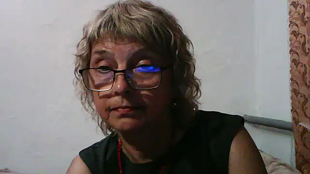 ElizabethGorden online show from July 21, 5:58 pm