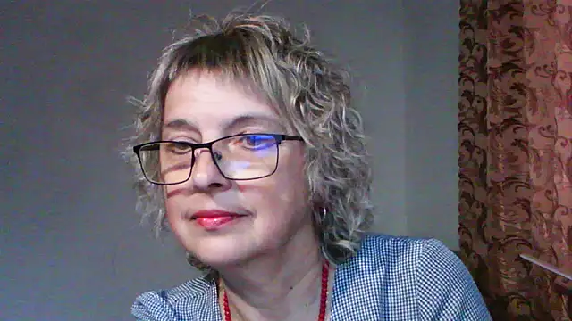 ElizabethGorden online show from June 12, 1:09 pm