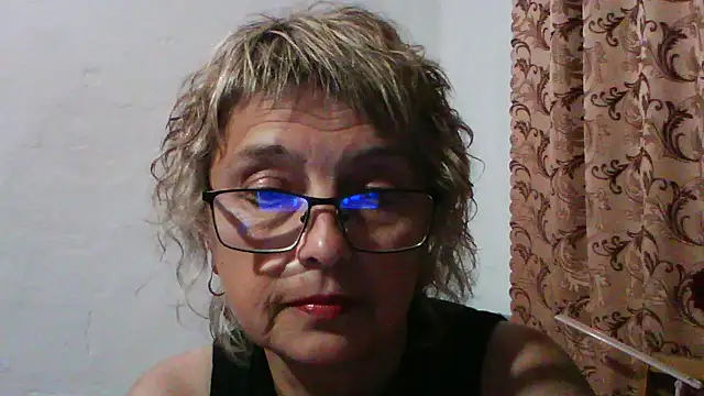 ElizabethGorden online show from June 30, 6:52 pm