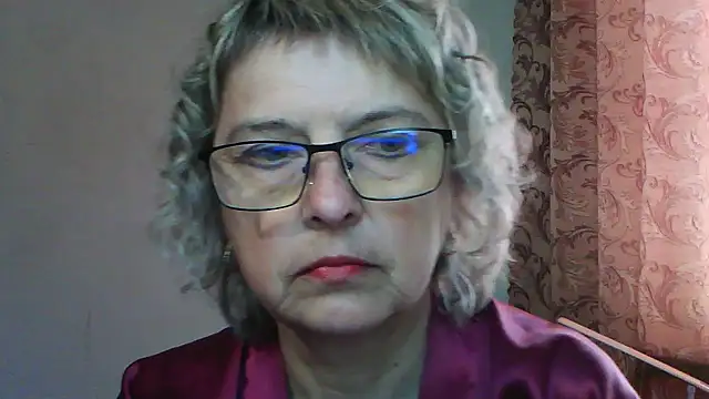 ElizabethGorden online show from June 15, 5:40 am