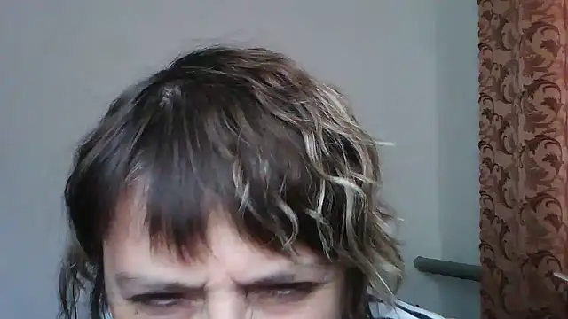 ElizabethGorden online show from May 8, 10:08 am