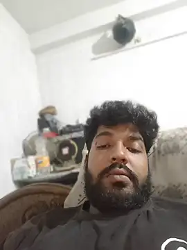 smallIdick 69 online show from May 12, 5:30 pm