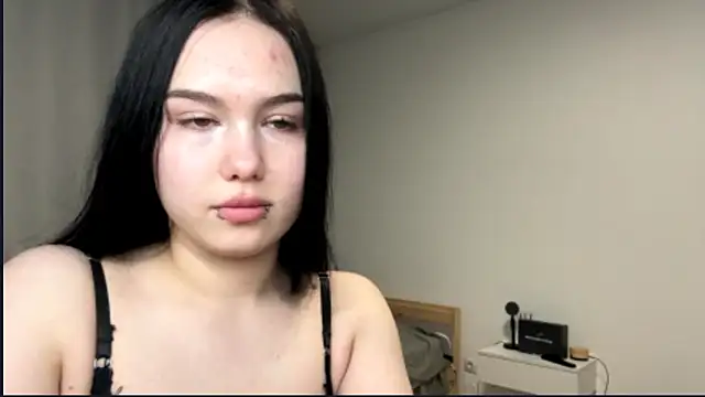 PlushPeep online show from May 31, 6:09 pm