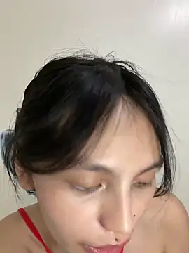 Snapshot of Tattiana12 chatting on May 7, 2:31 pm Tattiana12 online show from May 7, 2:31 pm