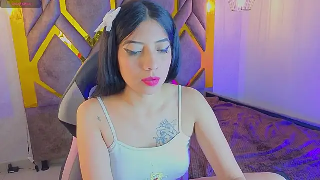 Ey Im simone  online show from May 4, 1:47 pm
