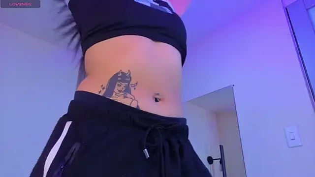 Ey Im simone  online show from August 5, 7:19 pm