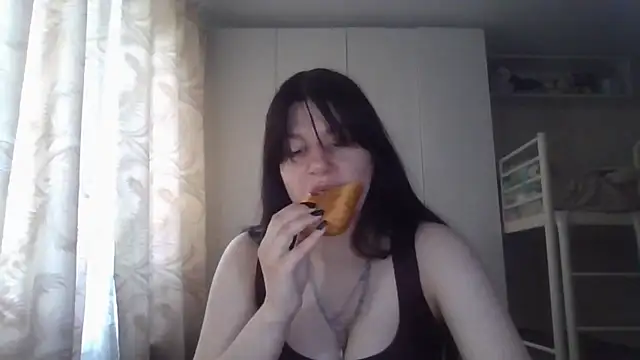 GrayceDeclet online show from June 24, 6:56 am