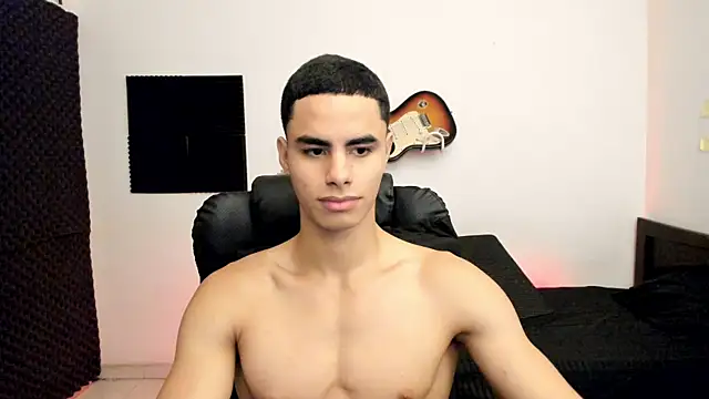 Snapshot of chicozen chatting on June 15, 1:11 pm chicozen online show from June 15, 1:11 pm