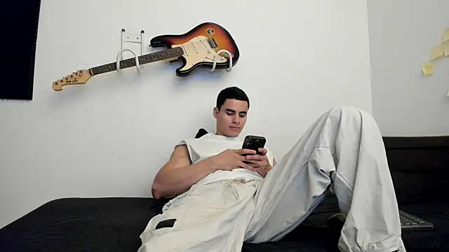 Snapshot of chicozen chatting on May 28, 4:13 pm chicozen online show from May 28, 4:13 pm