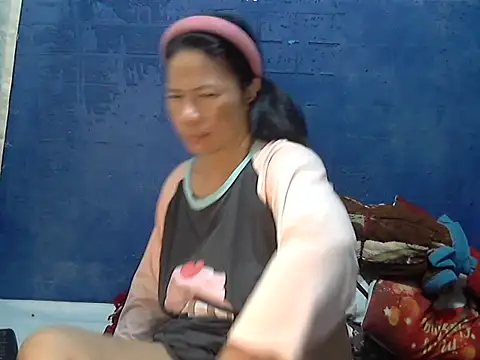 hotchilimom online show from October 20, 12:45 am