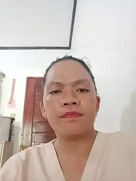 Queen day online show from May 8, 7:45 am