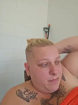 Lady Peggi online show from June 18, 12:43 pm