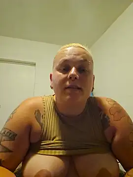 Lady Peggi online show from July 7, 9:07 pm