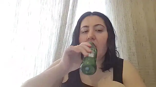 IsabellaJacobs online show from June 4, 1:27 pm