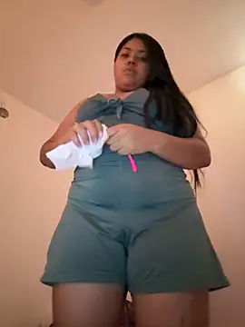 lucybumby online show from May 4, 3:37 pm